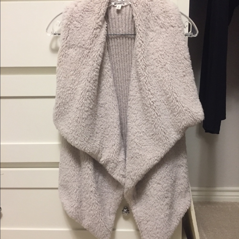 BB Dakota faux fur vest